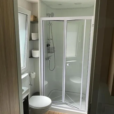 Kemping Total Escape Mobile Roza Camp Porton Biondi