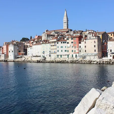 Total Escape Mobile Roza Camp Porton Biondi Rovinj